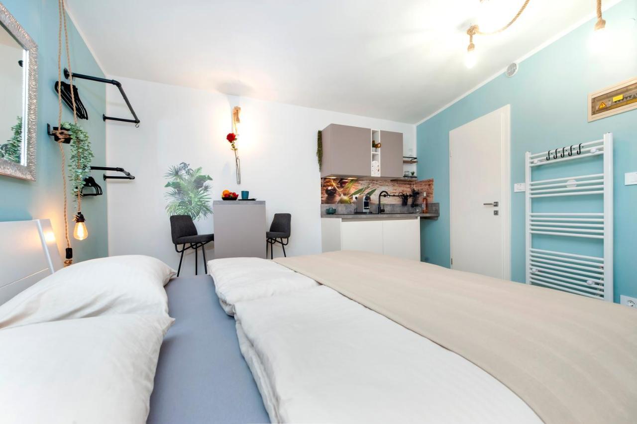 Sy's Apartment *
